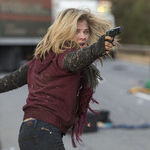 'The 5th Wave': Chloe Grace Moretz Gets Feisty in an Attempted Sci-Fi Franchise
