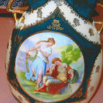 Beehive Mark on a Plethora of Porcelain