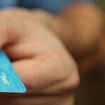 How to Help a Young Person Build a Good Credit Score