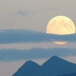 Retro New Moon
