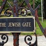 A Jew Walks up to St. Peter...