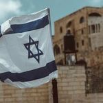 Bibi Netanyahu: Profile in Courage