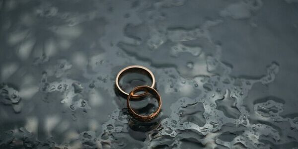 Still Doing It Alone After Decades of Marriage